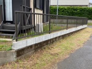 鹿嶋市で外構フェンス工事・防草シート施工完成いたしました！
